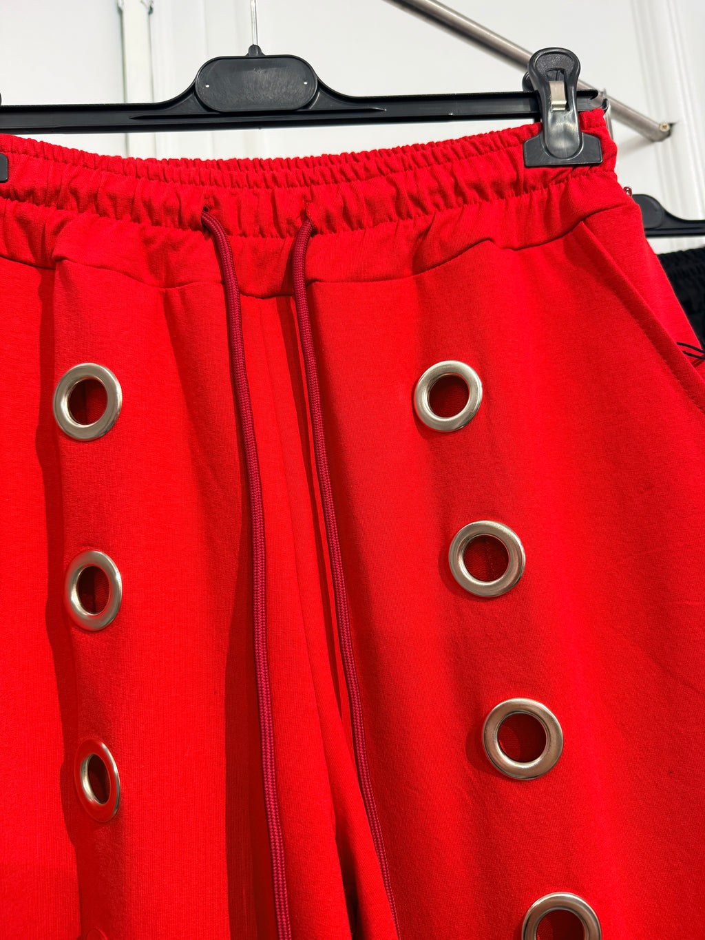 Pantaloni Cargo Urban con Occhielli in Metallo