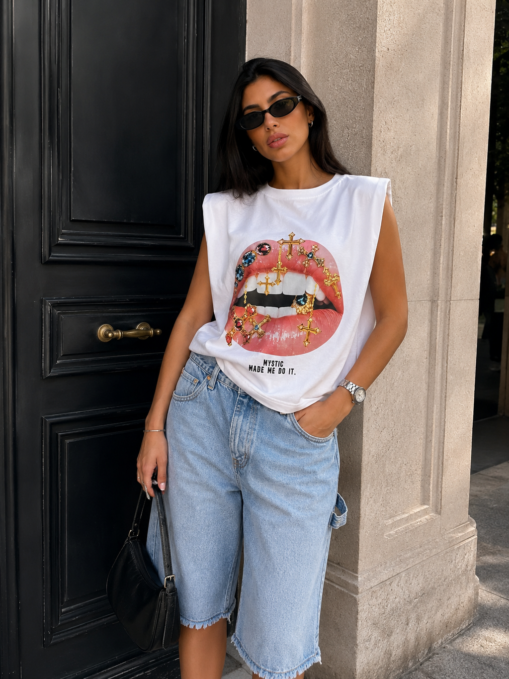 T-Shirt Oversize "Mystic" con Spalline Imbottite