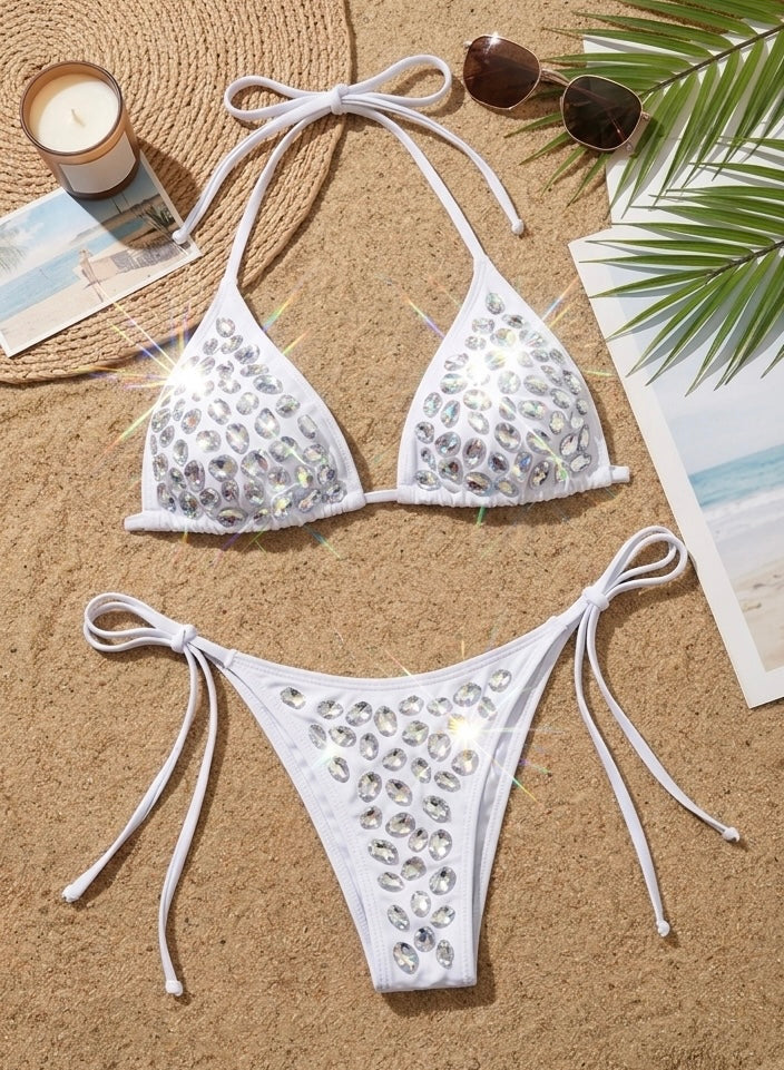 Bikini Gioiello - Eleganza Estiva in Bianco Luminoso