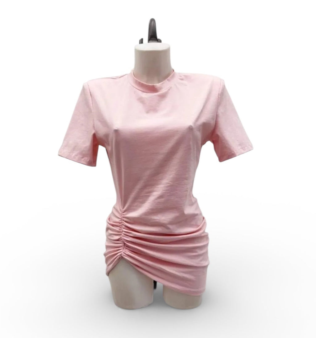 T-shirt con spalline imbottite