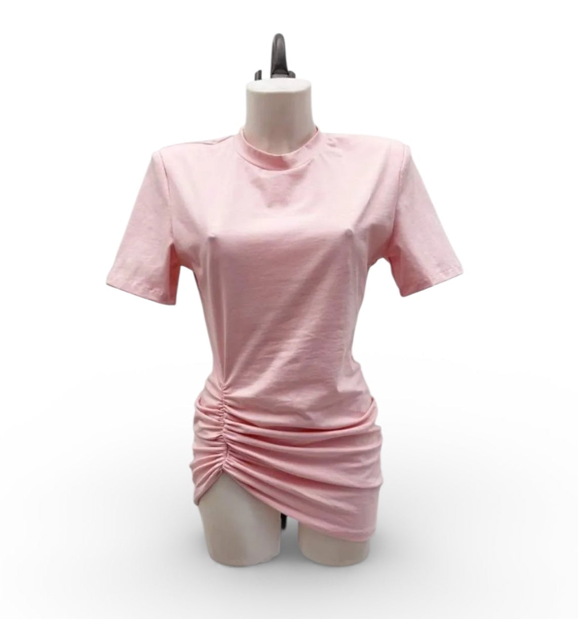 T-shirt con spalline imbottite
