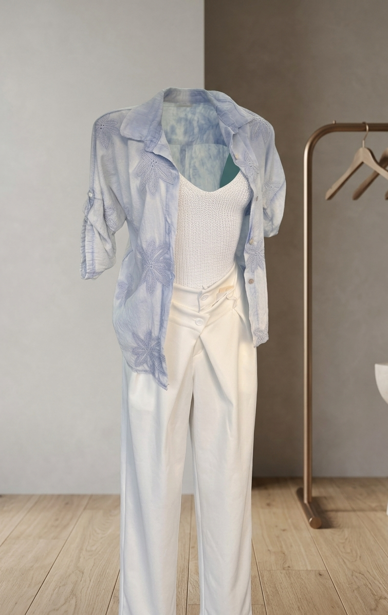 Camicia in Taglia Unica con Ricami Floreali