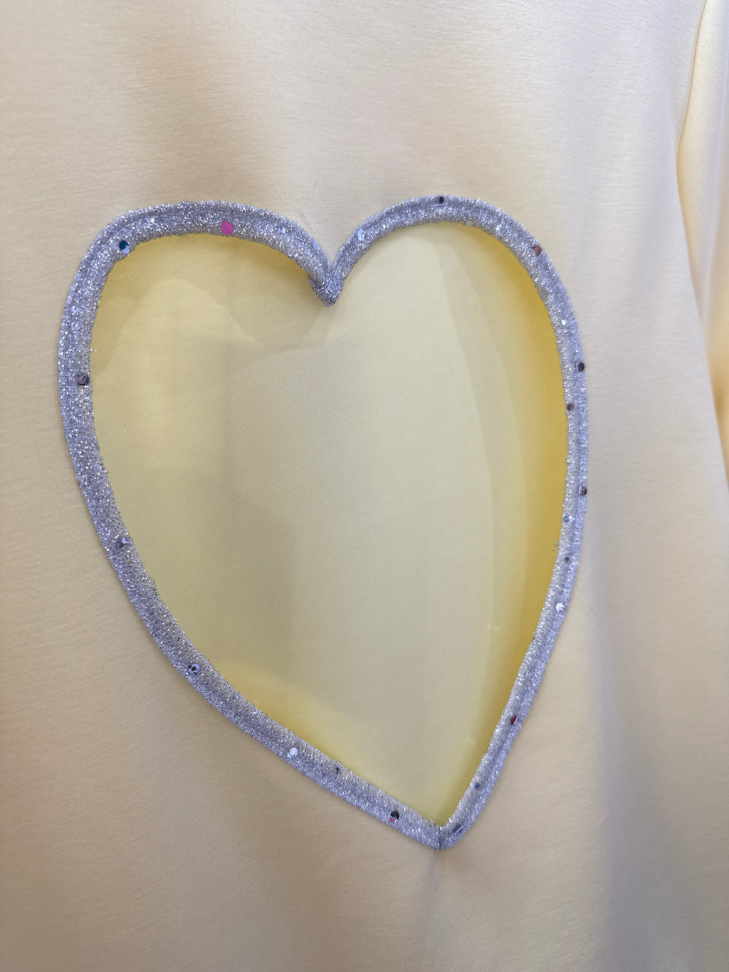 T-shirt Oversize Cuore Cut-Out Giallo Pastello