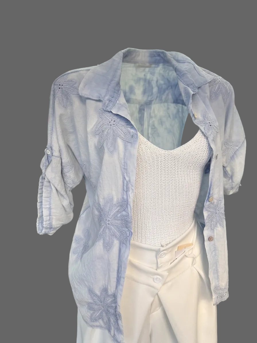 Camicia in Taglia Unica con Ricami Floreali
