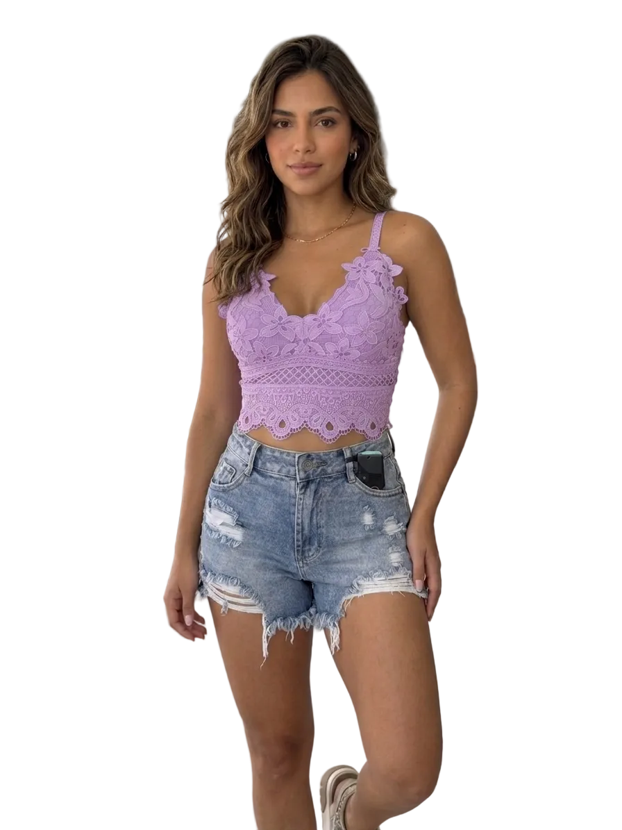 Top Crop in Pizzo Crochet – Versatilità e Stile