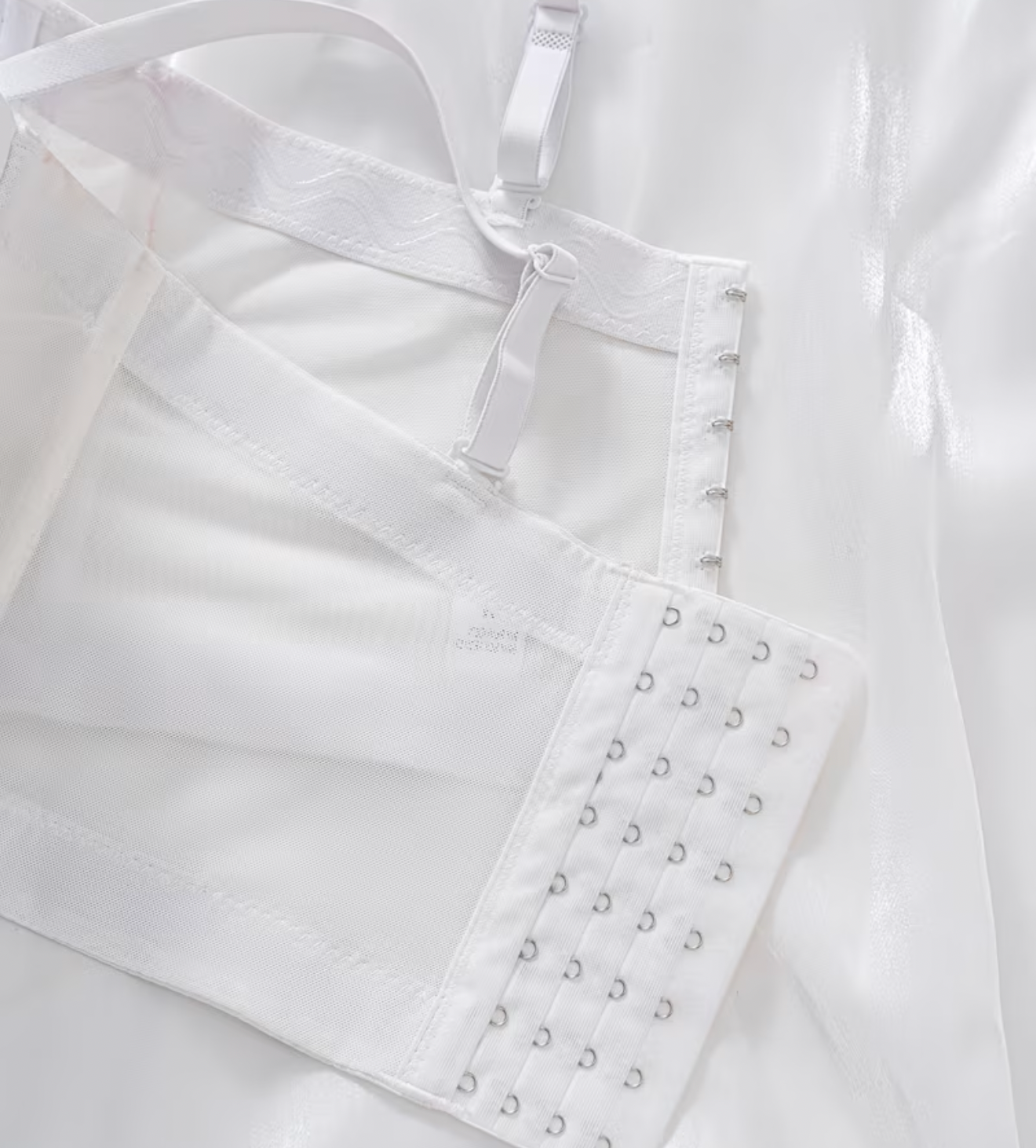 Bustier Corsetto "Essential" – Disponibile in Nero, Rosso o Bianco