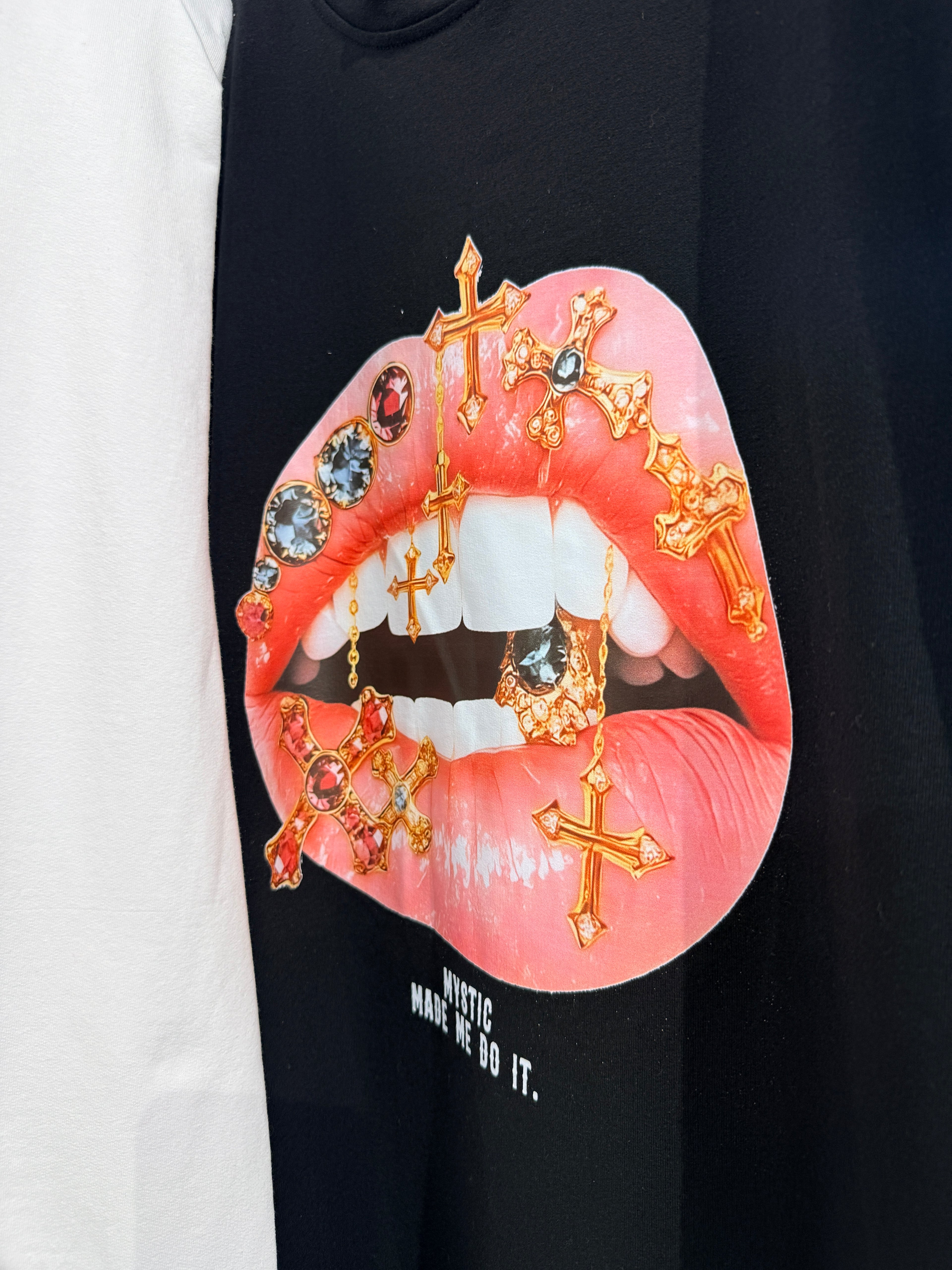 T-Shirt Oversize "Mystic" con Spalline Imbottite